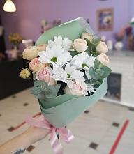 Букет милый в Луговом Букет цветов из: Хризантемы и Розы в Луговом