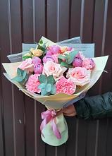 Букет цветов из:  Розы и Гвоздики в Луговом