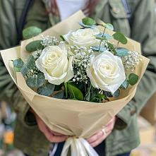 Букет цветов из:  Розы в Луговом
