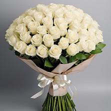 Букет 101 беля роза Белоснежка в Луговом